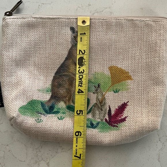 Kangaroo Print Cotton Zippered LIVE IN ART Organizer Pouch 🦘 - Picture 9 of 14